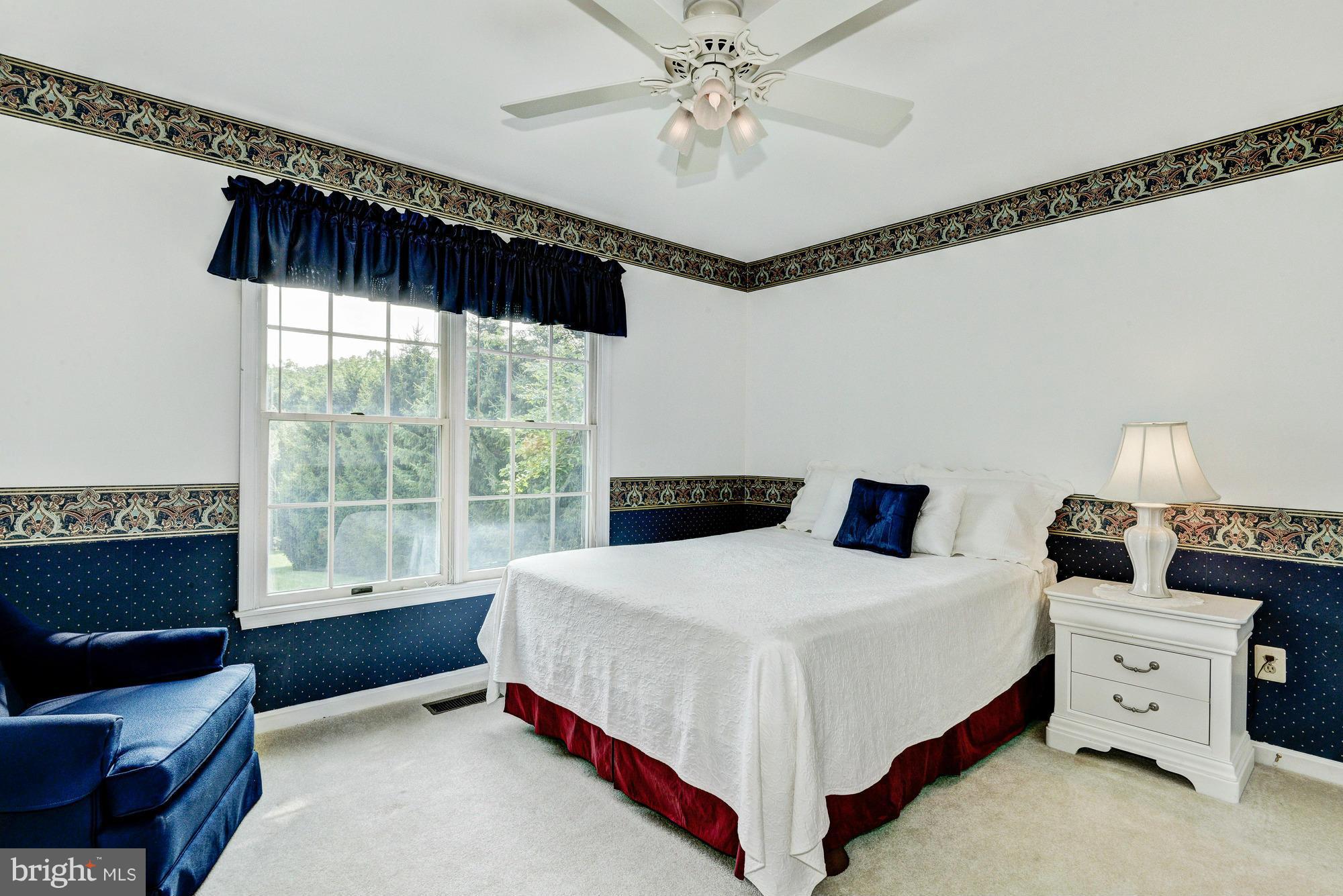 MCKENZIE MEADOWS - Residential