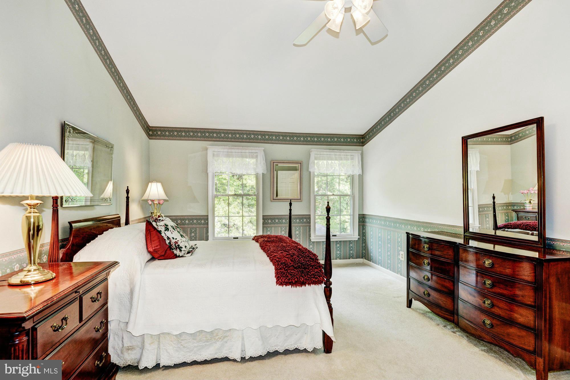 MCKENZIE MEADOWS - Residential