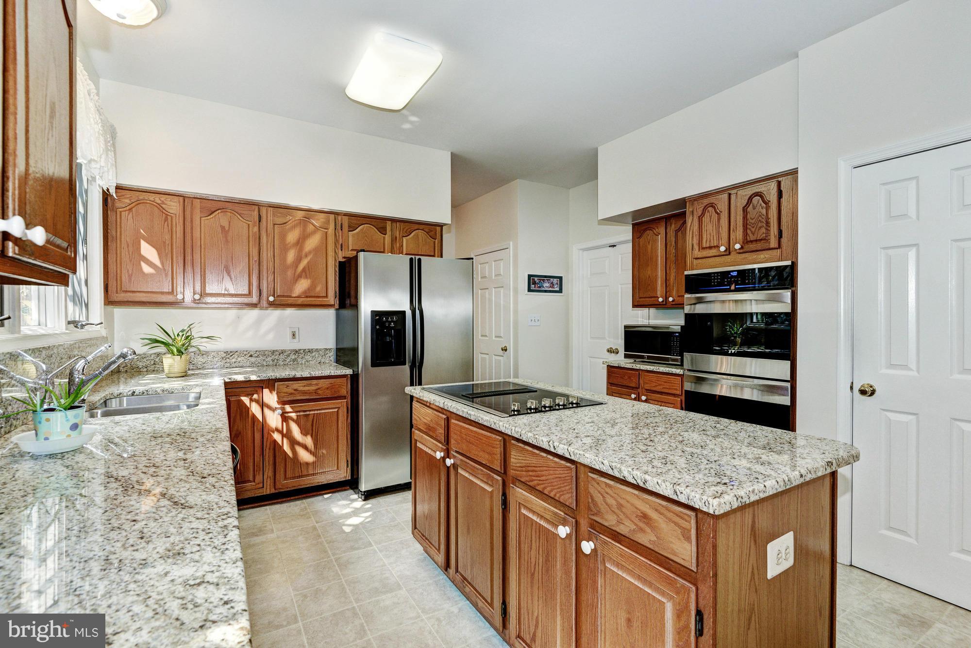 MCKENZIE MEADOWS - Residential