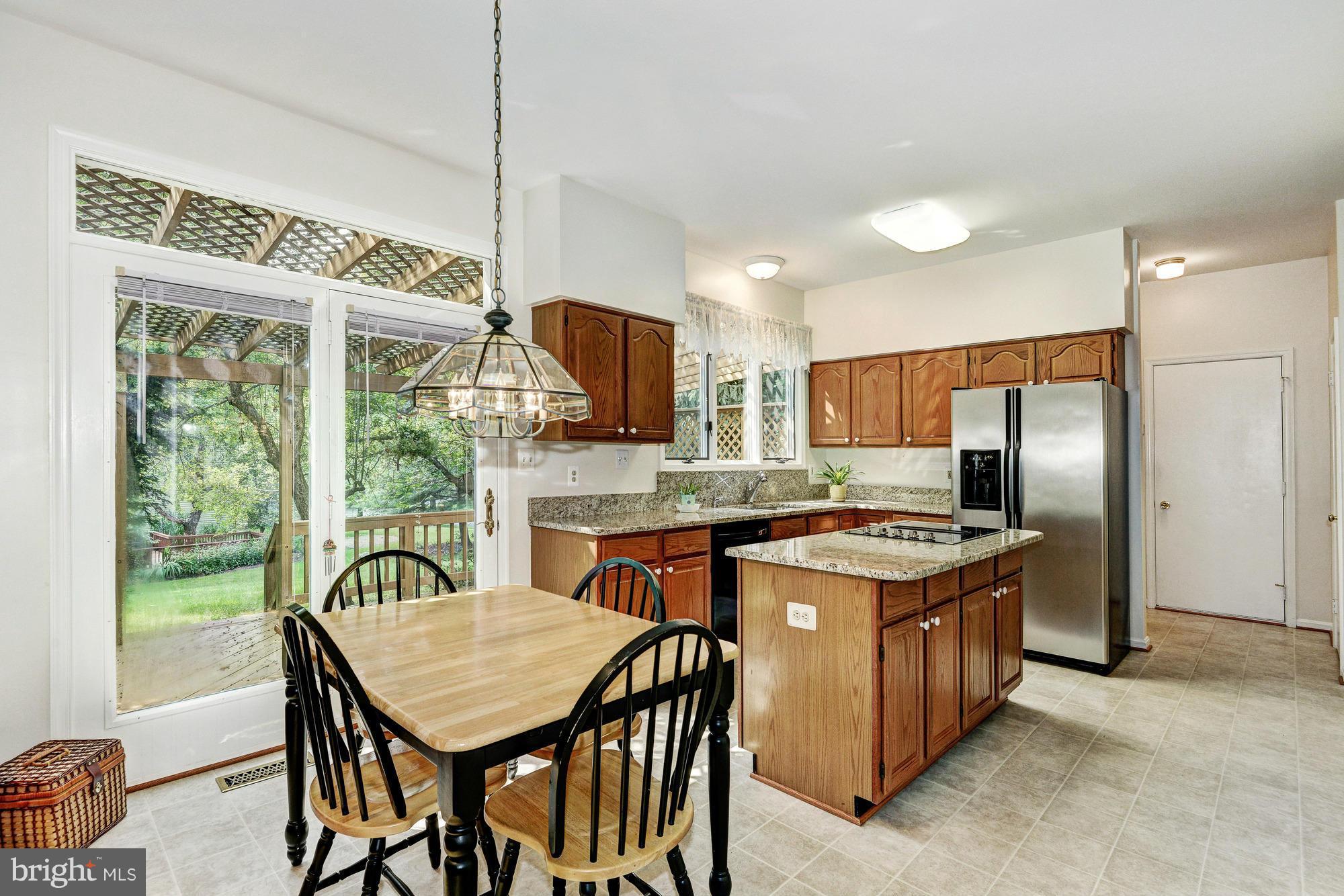 MCKENZIE MEADOWS - Residential