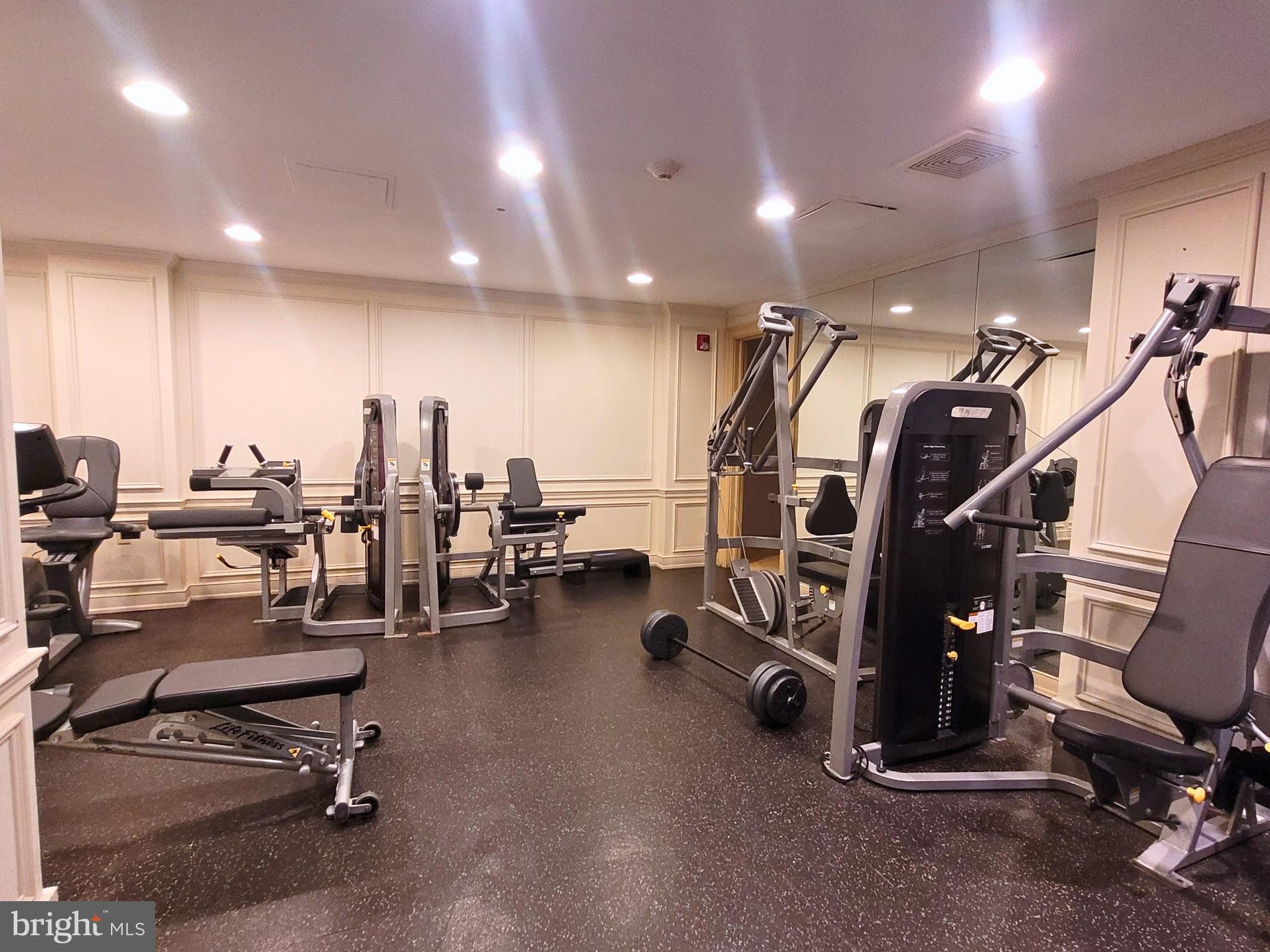 RITTENHOUSE SQUARE - Residential Lease