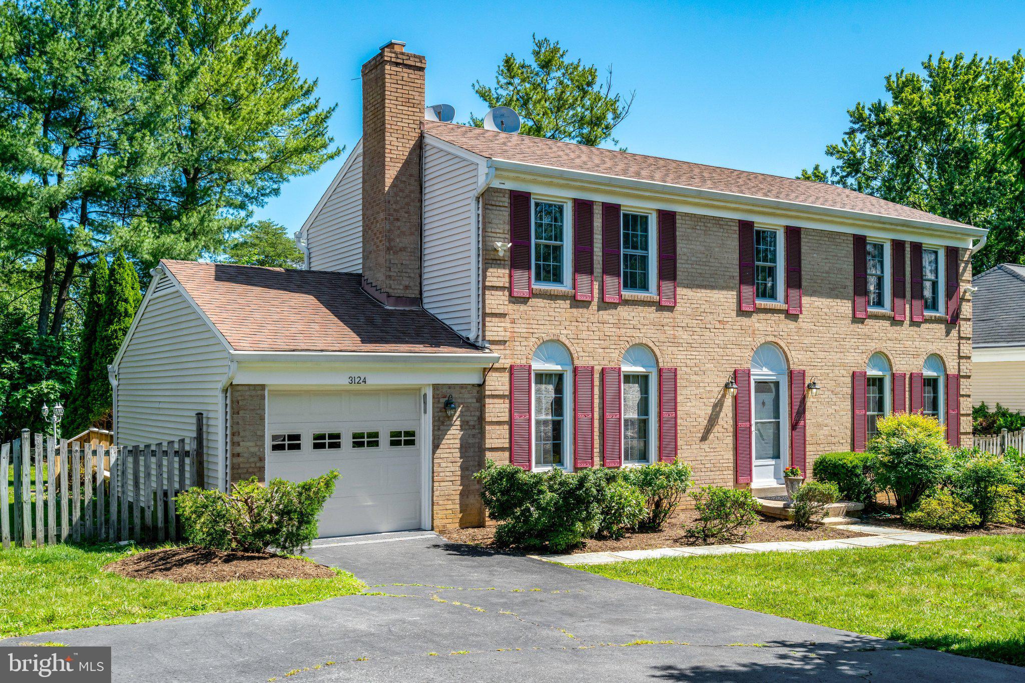 3124 GLEN CARLYN ROAD