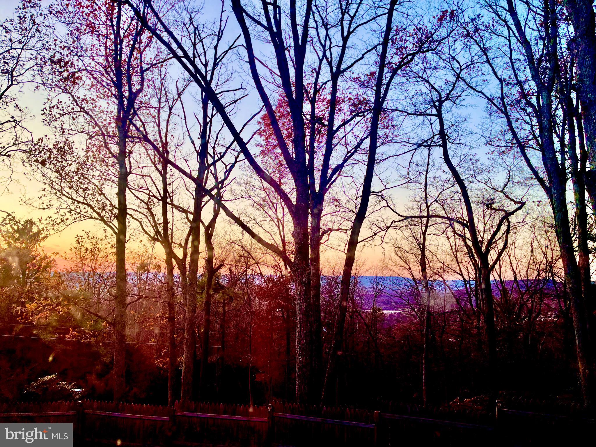 GREENE KNOLLS - Residential