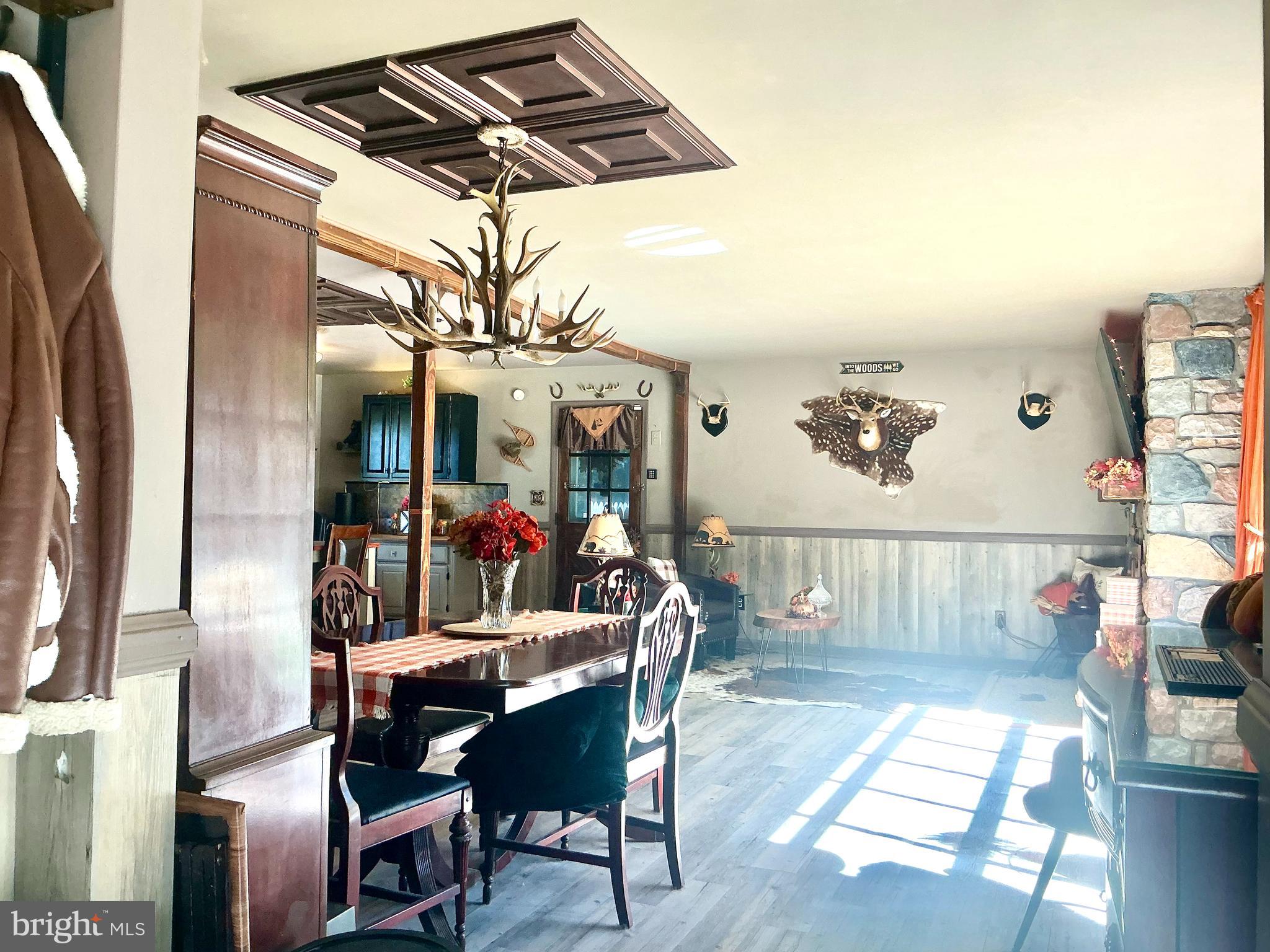 GREENE KNOLLS - Residential