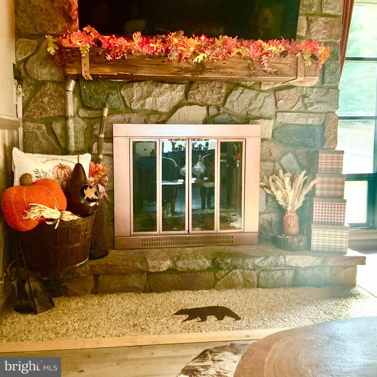 GREENE KNOLLS - Residential