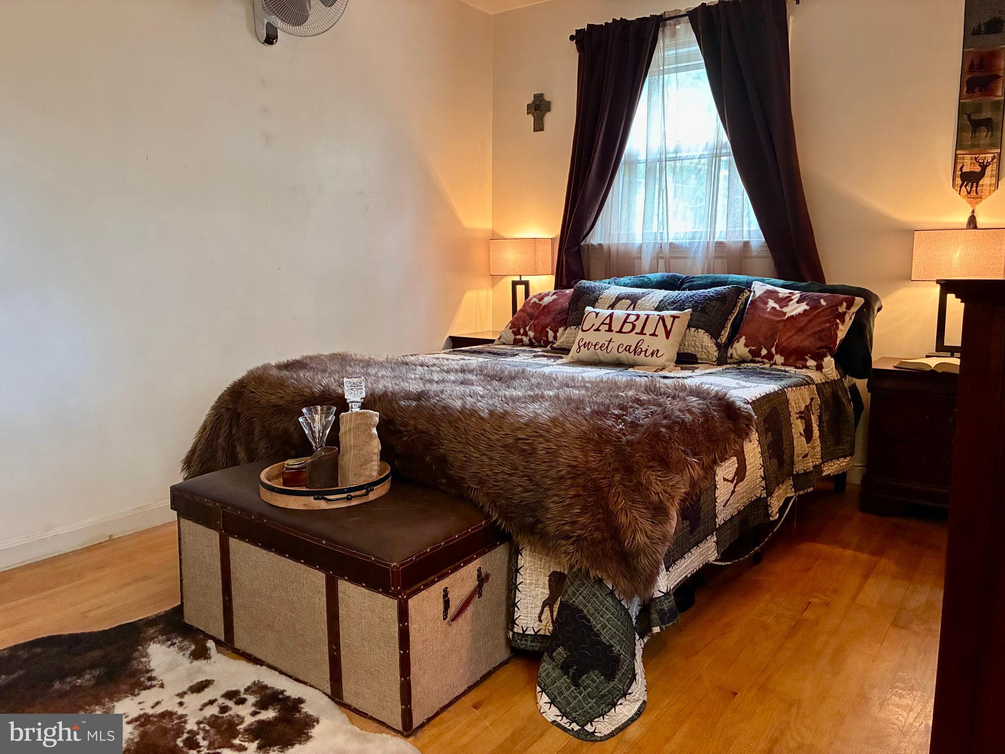 GREENE KNOLLS - Residential