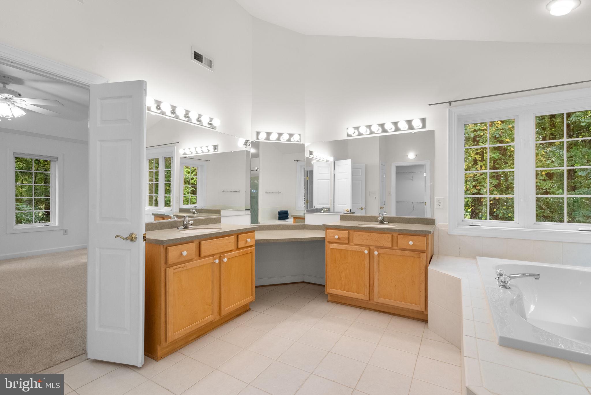 RUNNING CEDAR - Residential