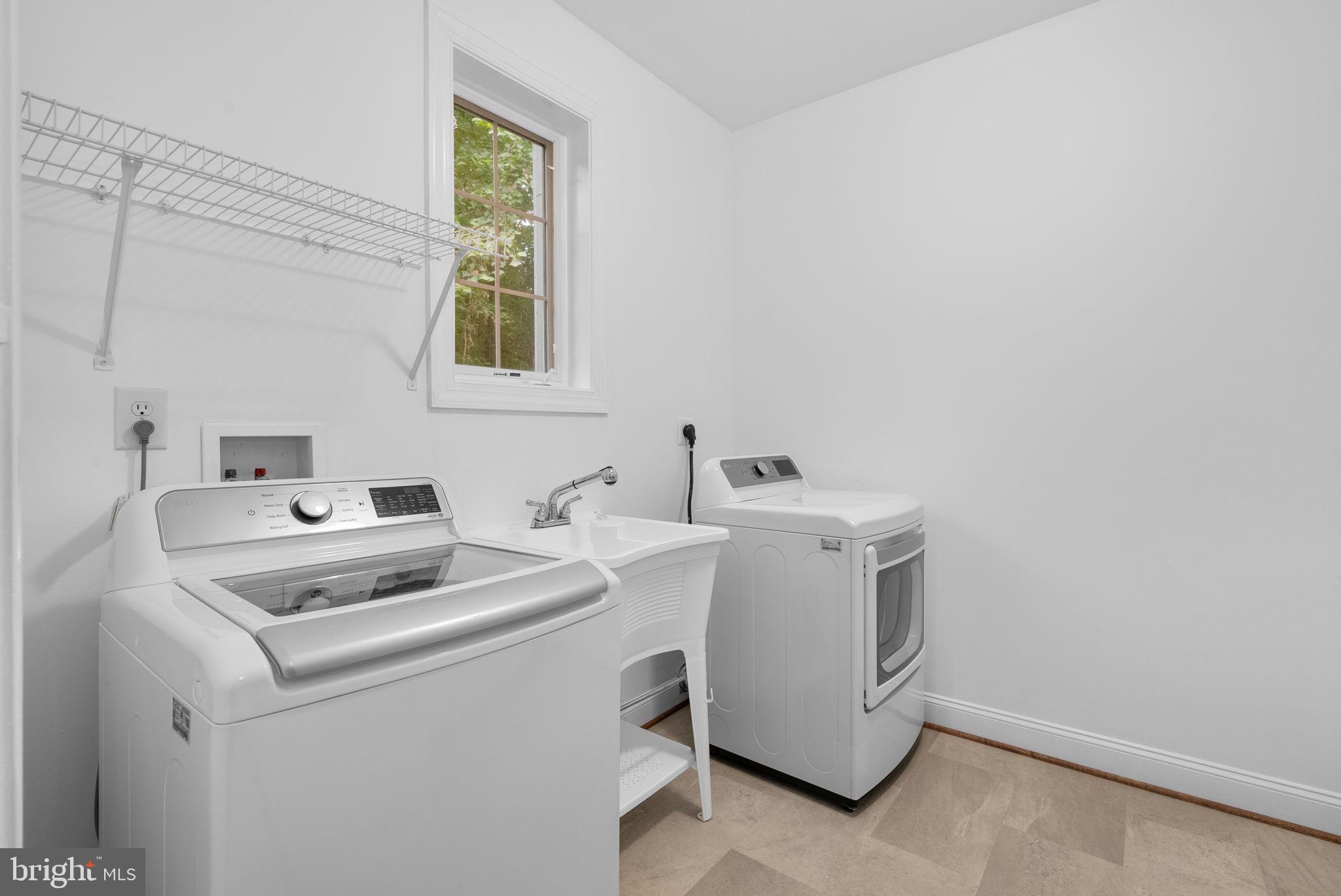 RUNNING CEDAR - Residential