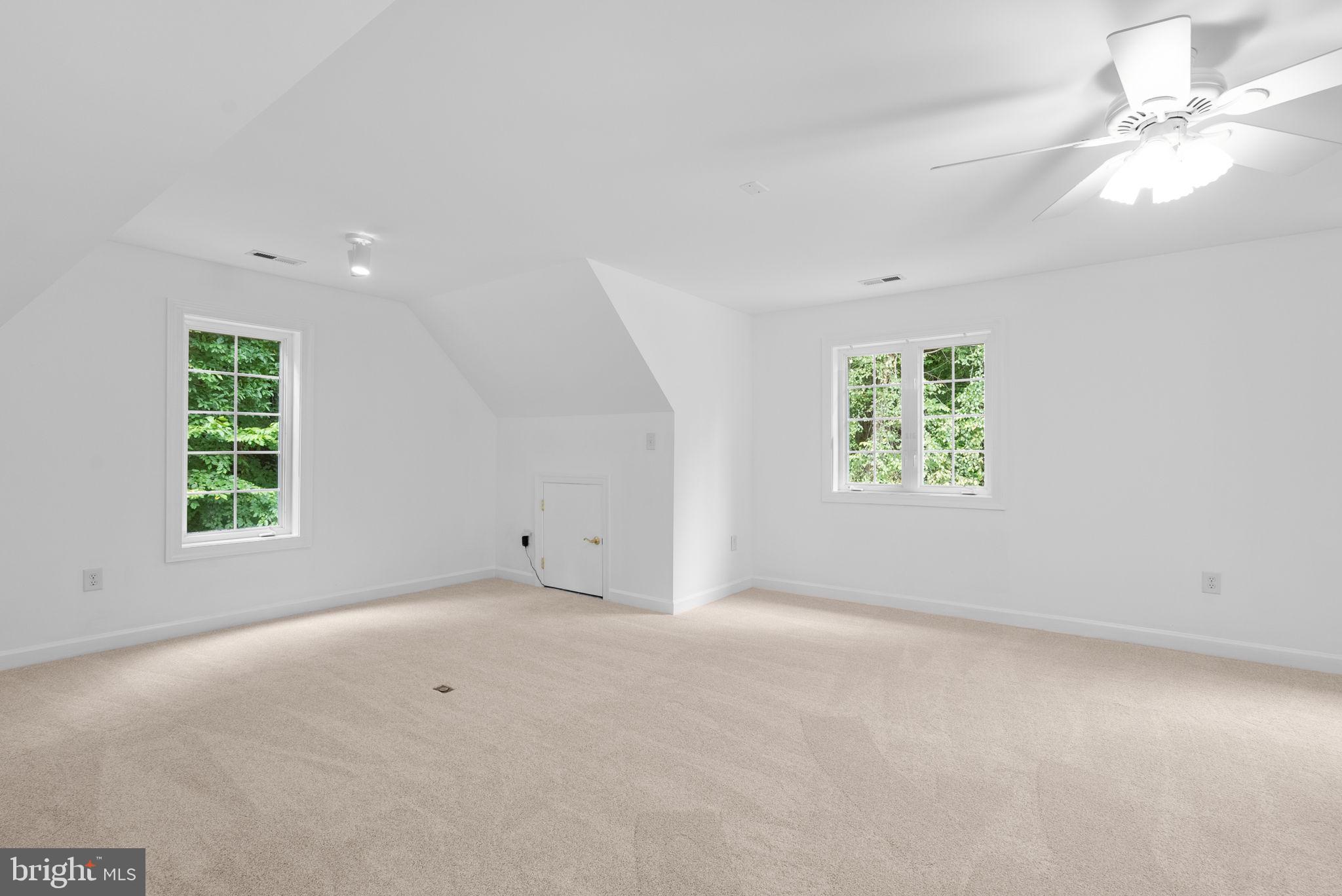 RUNNING CEDAR - Residential