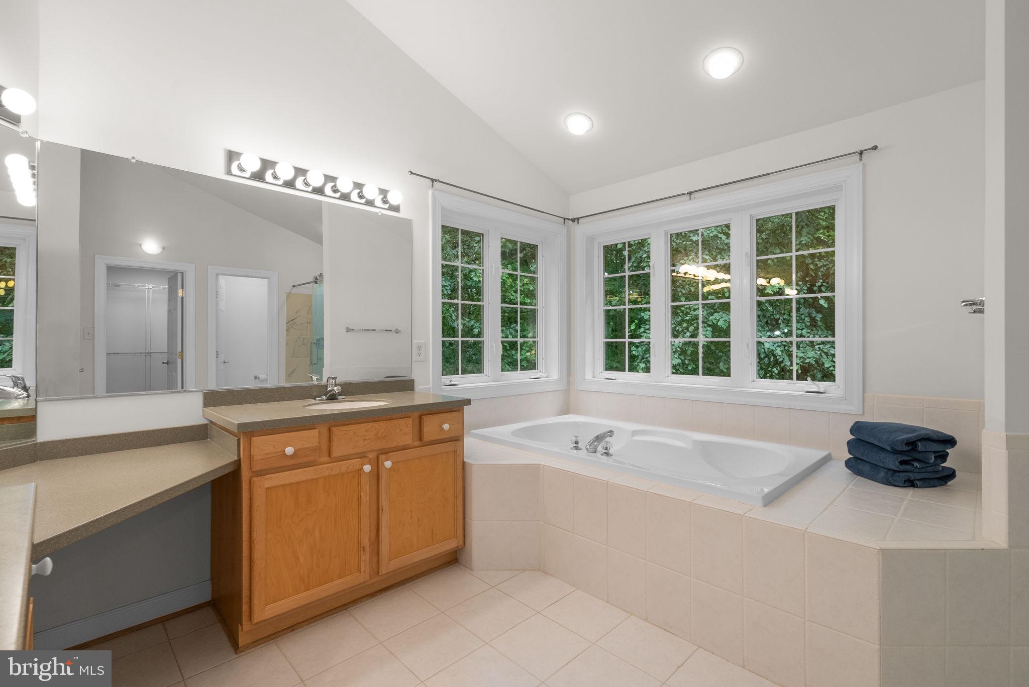 RUNNING CEDAR - Residential