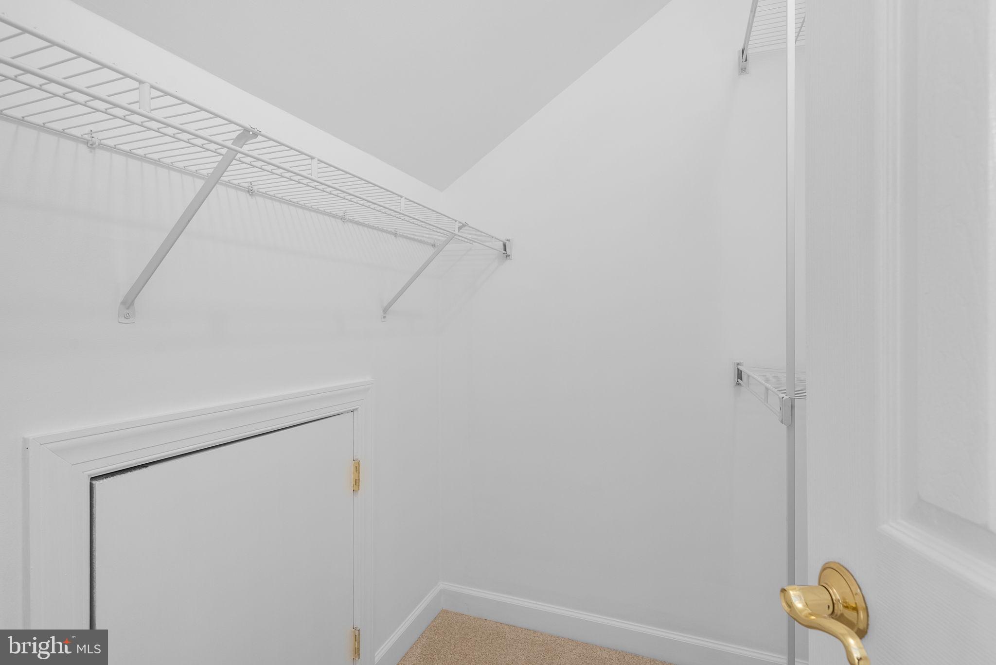 RUNNING CEDAR - Residential