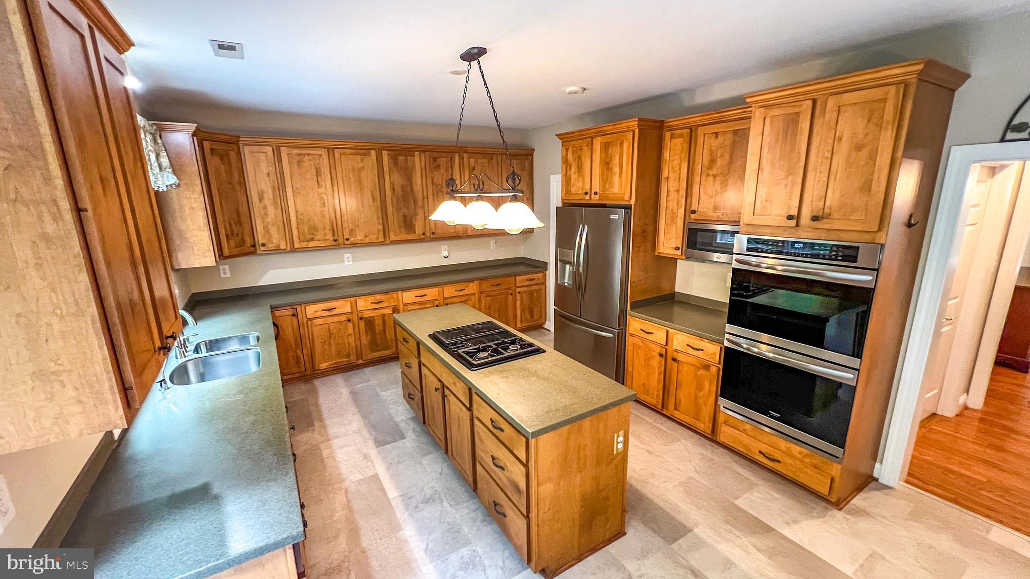 RUNNING CEDAR - Residential