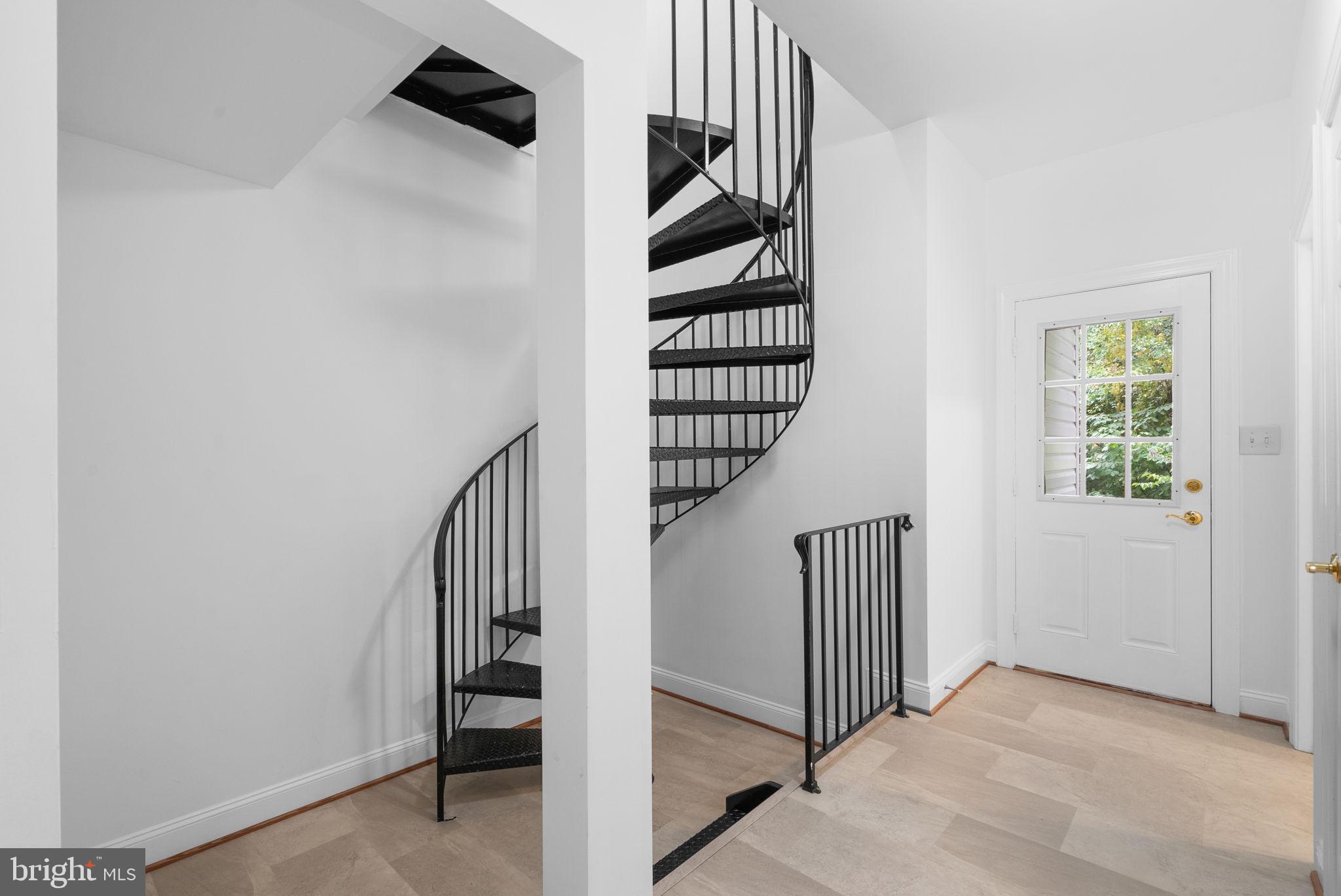 RUNNING CEDAR - Residential