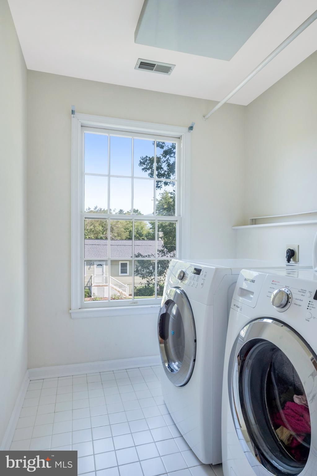 LOCH HAVEN - Residential