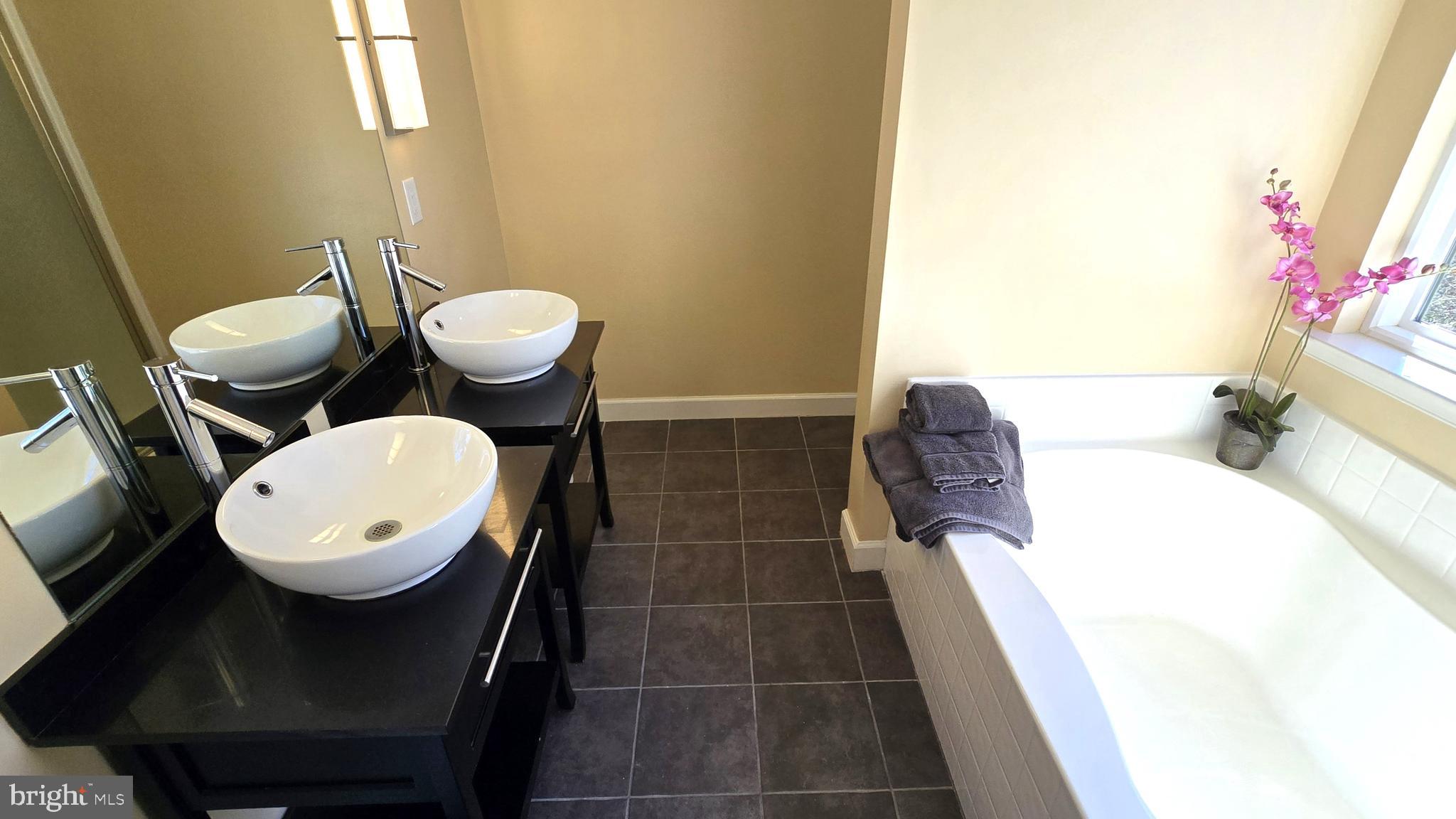 ACADEMY HILLS - Residential