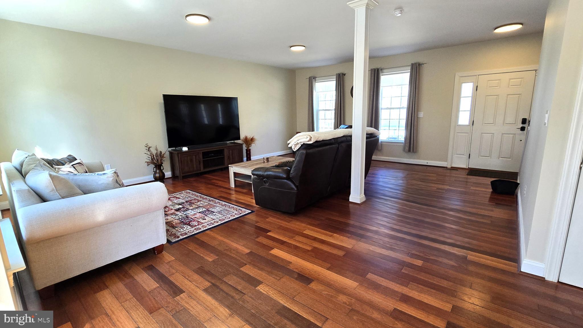 ACADEMY HILLS - Residential