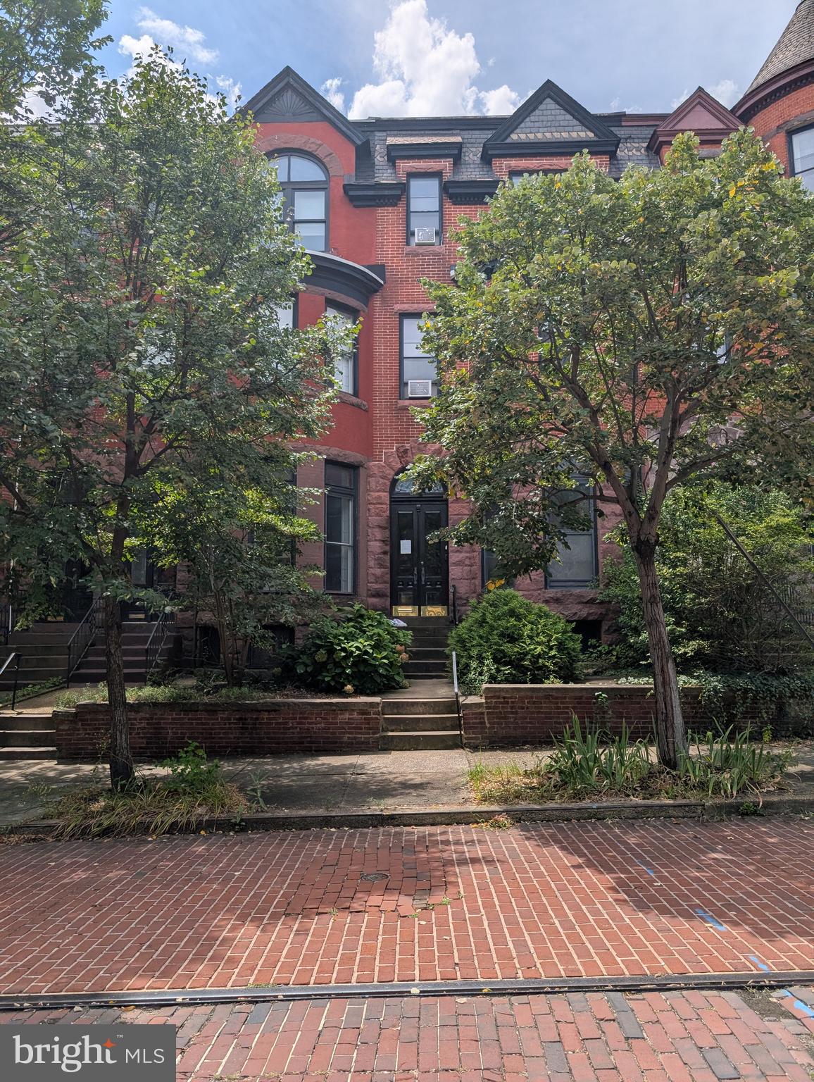 Well-maintained, two-unit apartment home with a different floor plan than most would expect. While the main entrance to each unit is by way of the front door hallway, each unit is divided separately. The rear apartment has no front bedroom, as it is located in the middle of the house on the second level with another situated to the rear. Except for water, all utilities are separately metered. The one-car garage is currently unused, with one unit occupied and the other vacant.