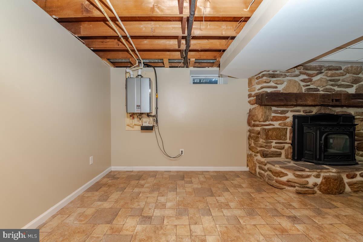 JARRETTSVILLE - Residential