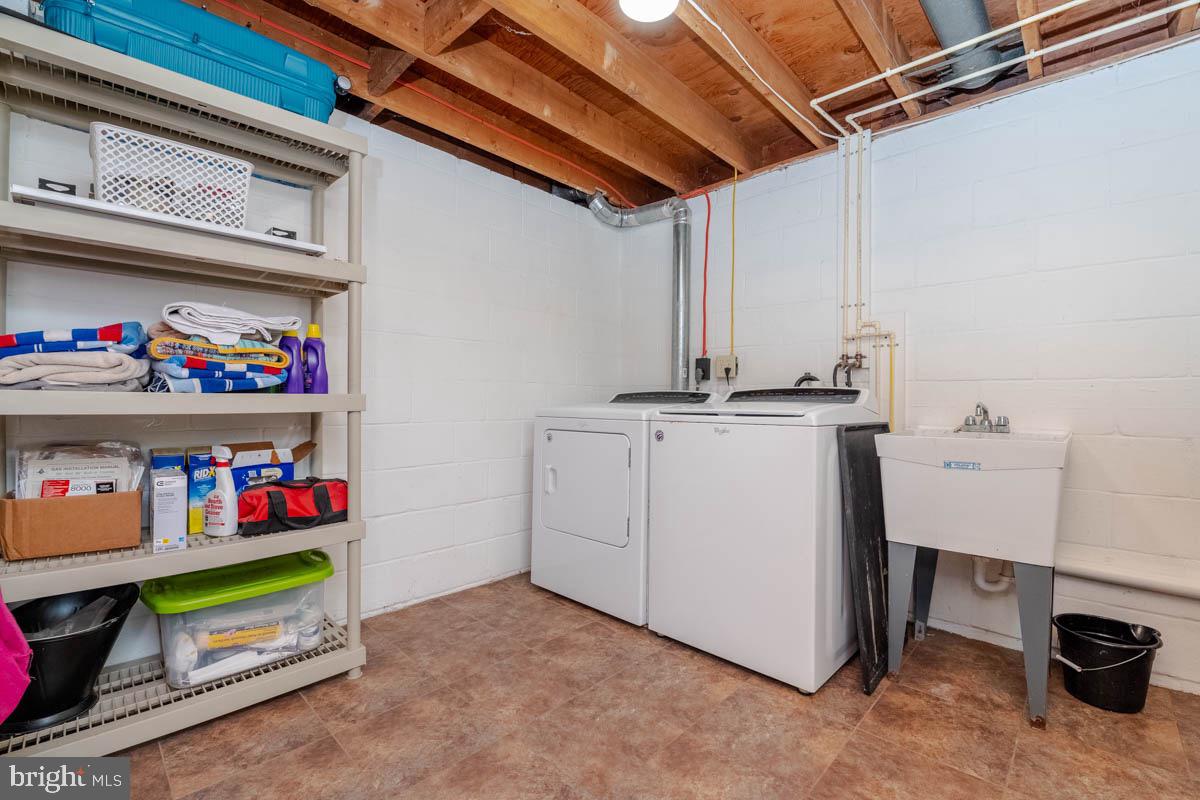 JARRETTSVILLE - Residential