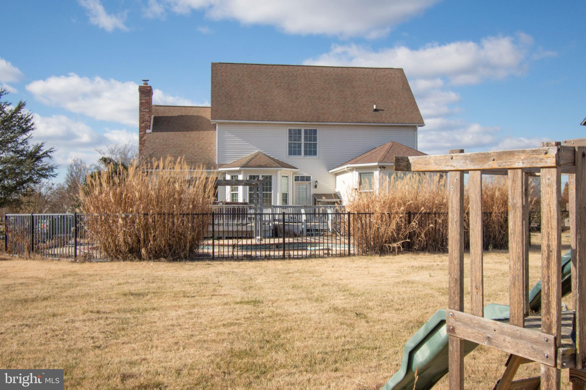 CANAL ESTATES - Residential