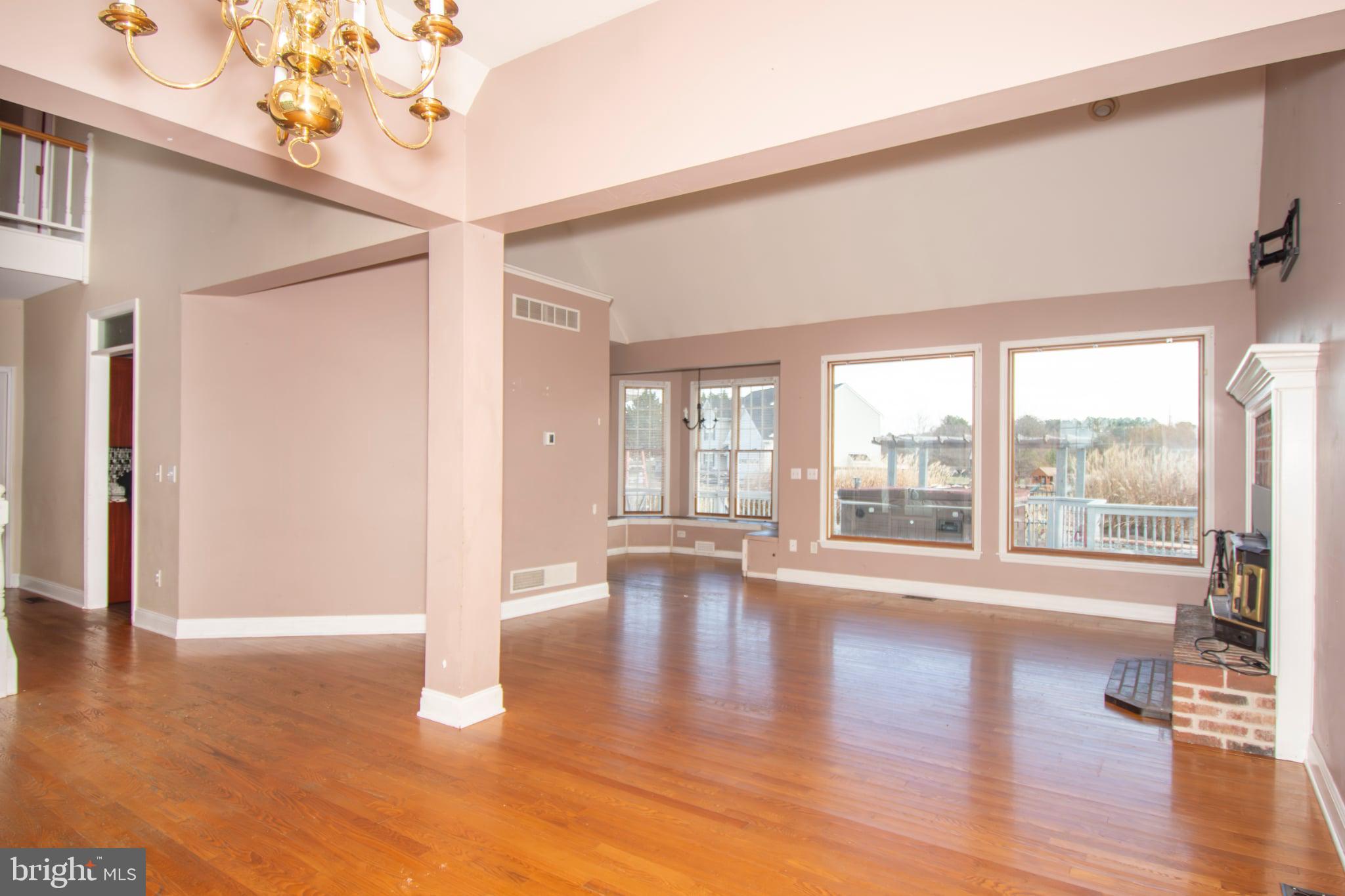 CANAL ESTATES - Residential