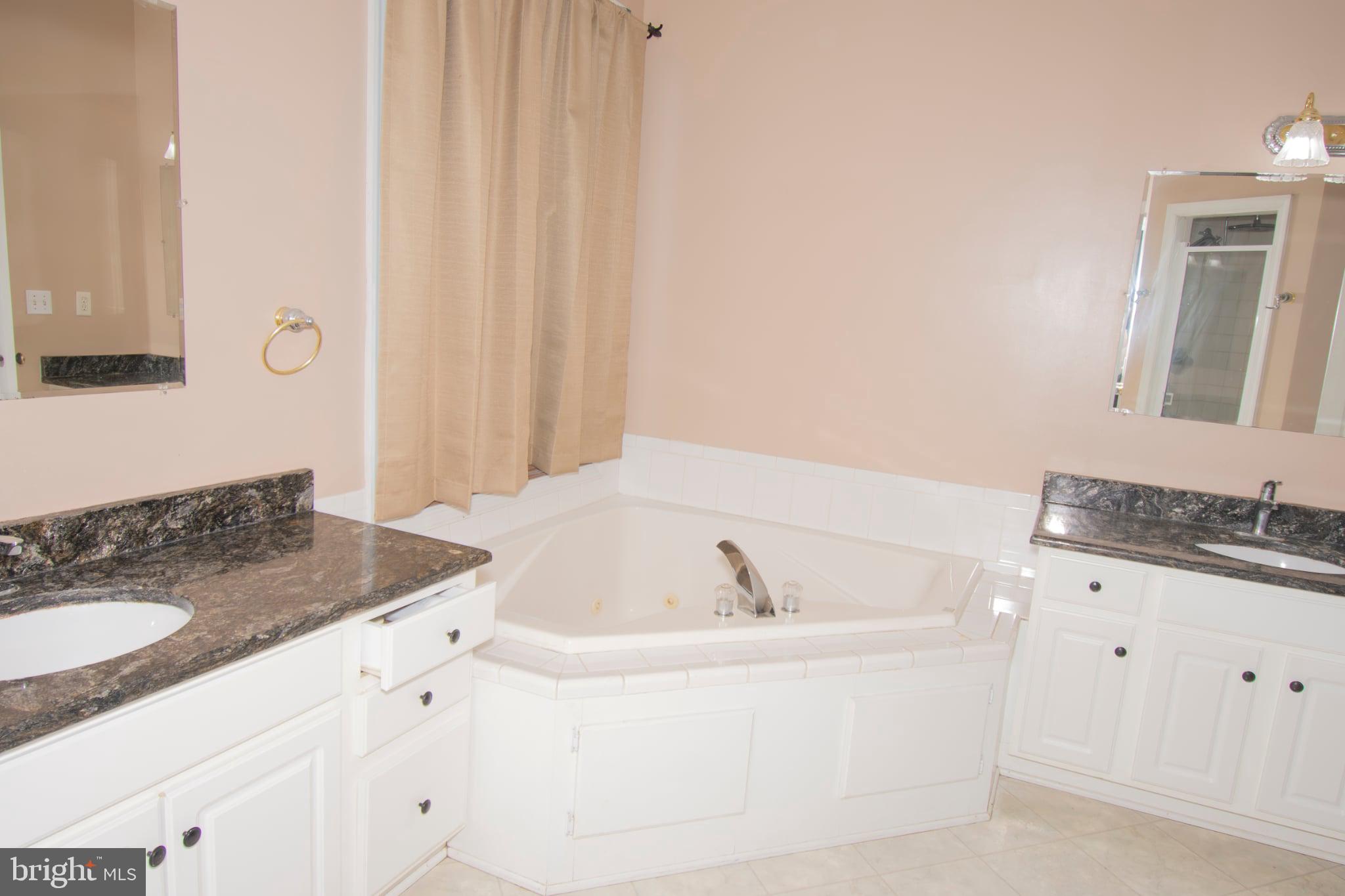 CANAL ESTATES - Residential