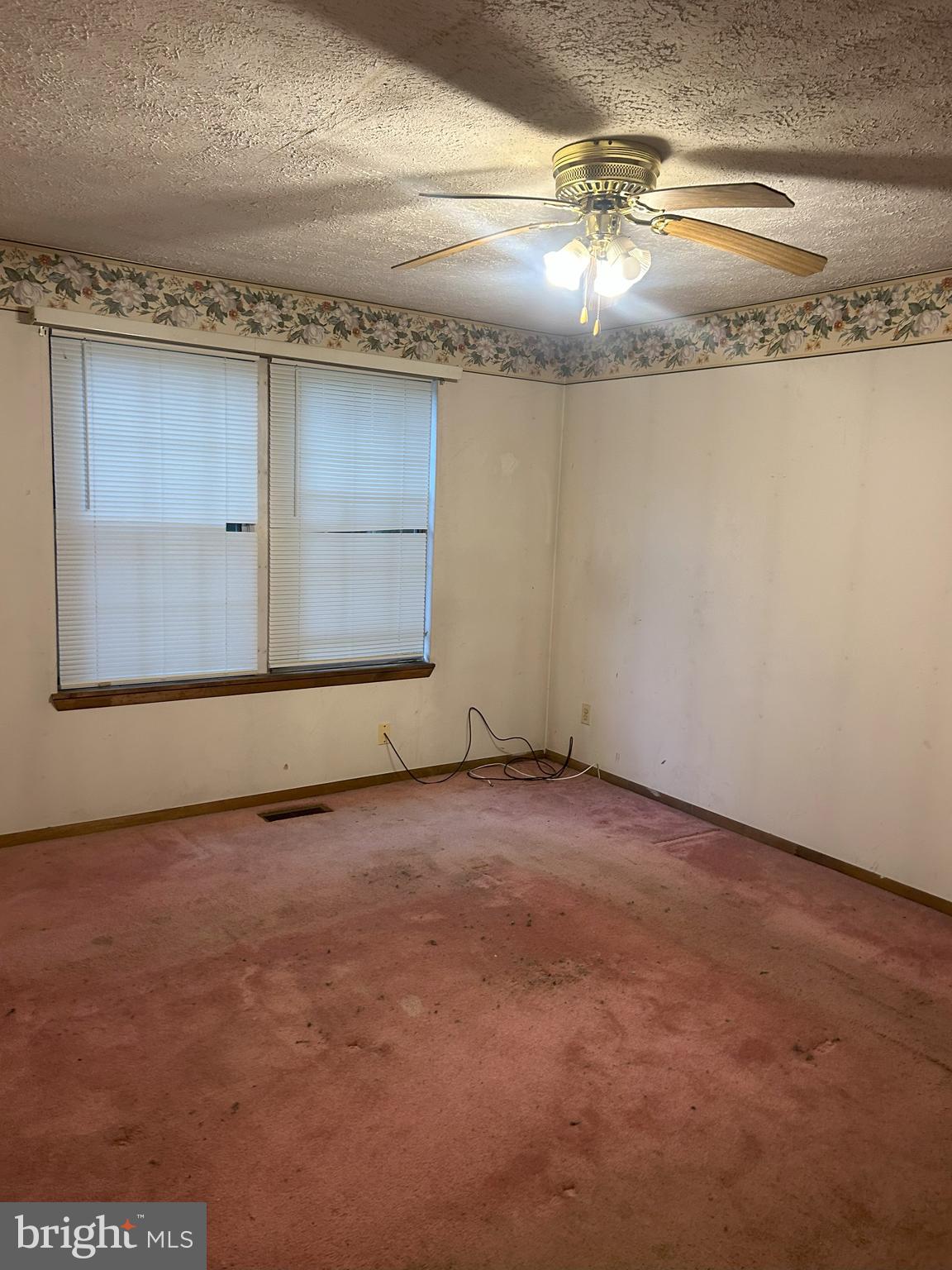 WHITE SANDS - Residential