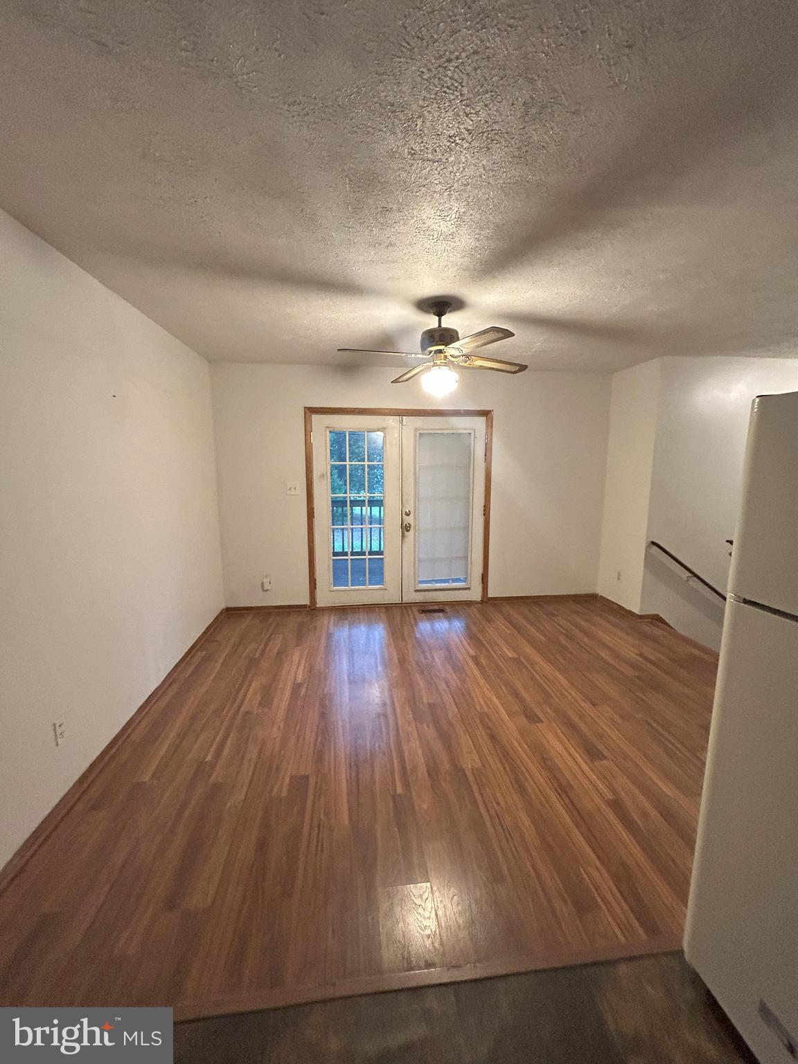 WHITE SANDS - Residential