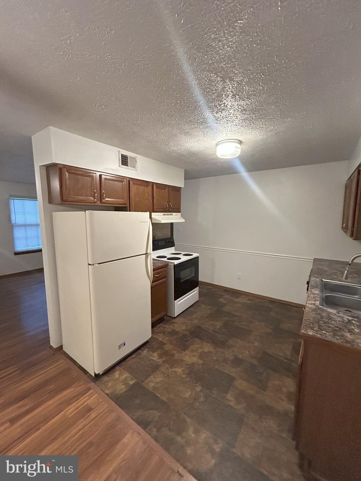 WHITE SANDS - Residential