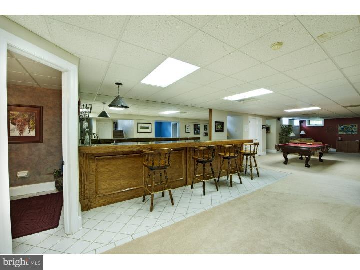 HIDDEN LAKE - Residential