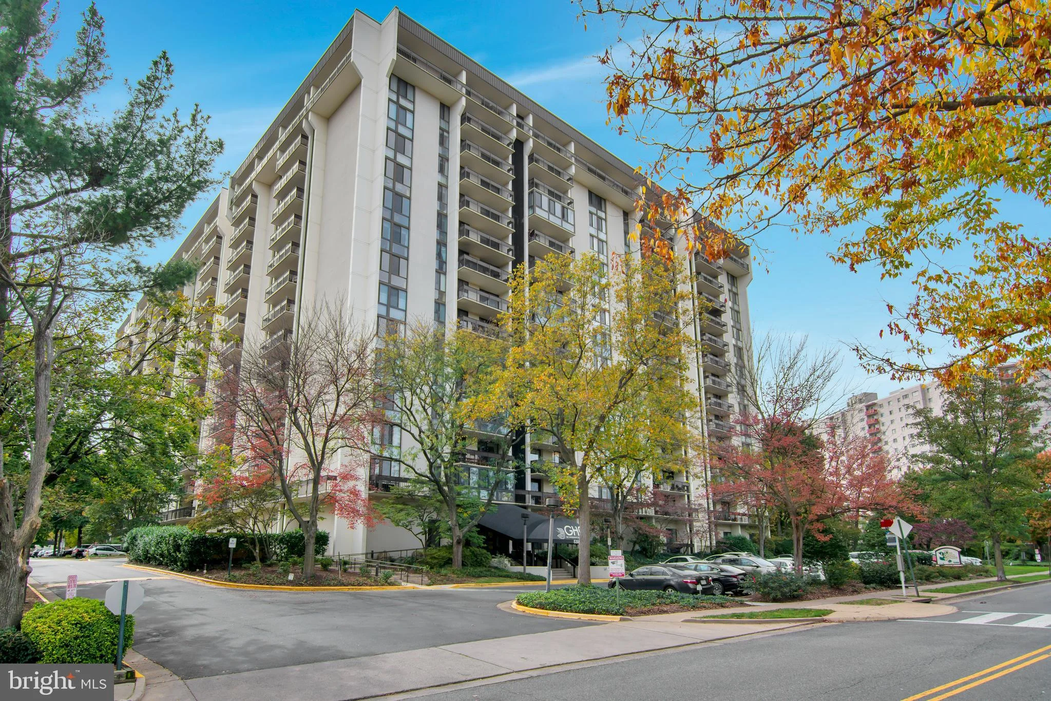 5300 Holmes Run Parkway Unit 417, Alexandria, VA 22304