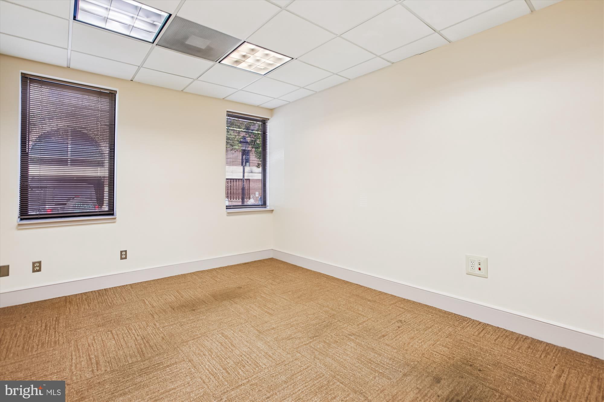 OLD TOWN ALEXANDRIA - Commercial Lease