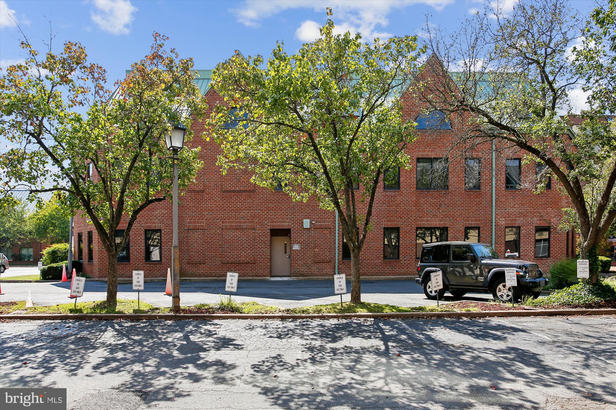OLD TOWN ALEXANDRIA - Commercial Lease