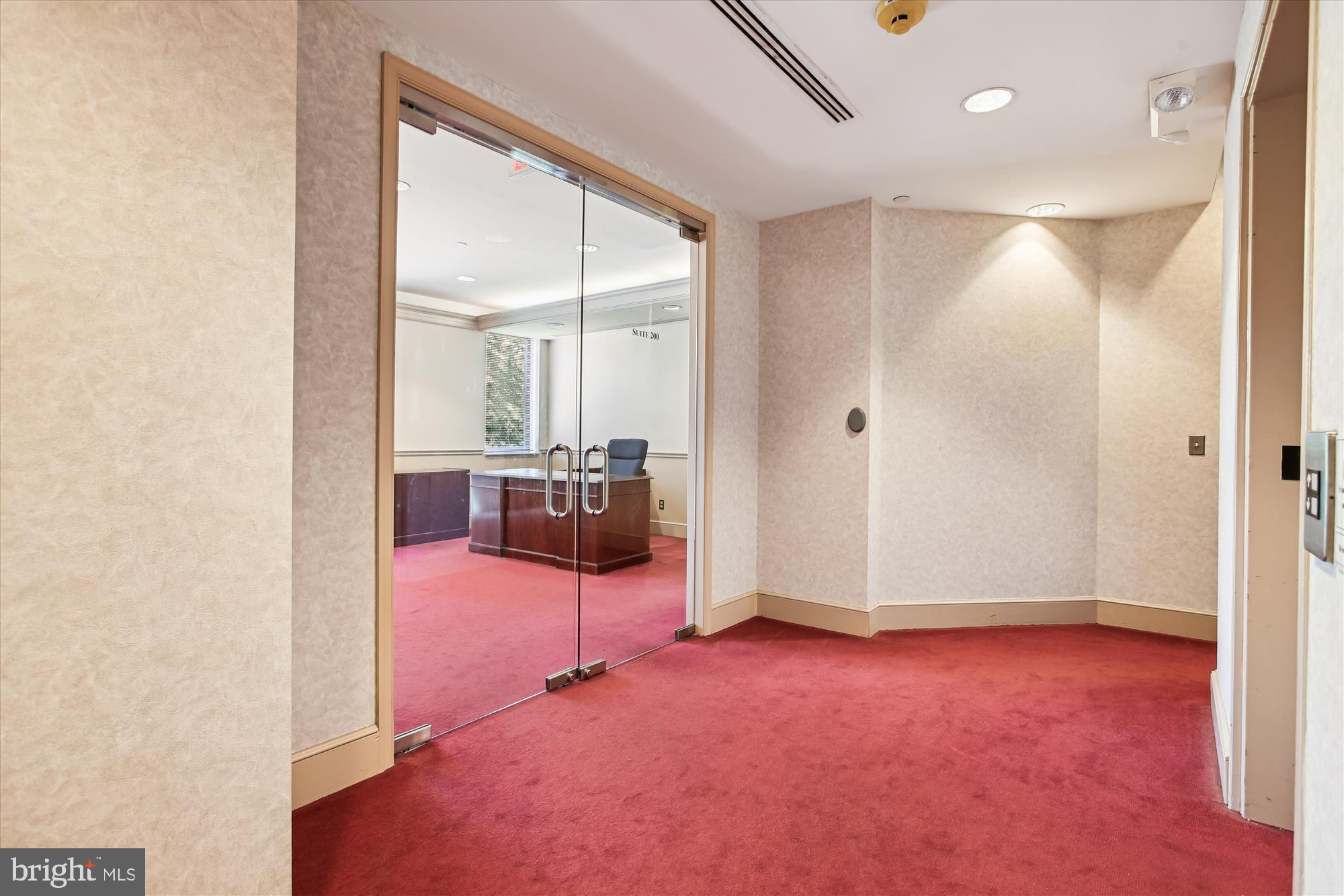 OLD TOWN ALEXANDRIA - Commercial Lease