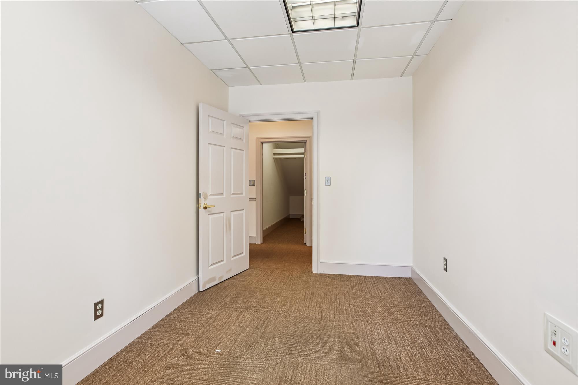 OLD TOWN ALEXANDRIA - Commercial Lease