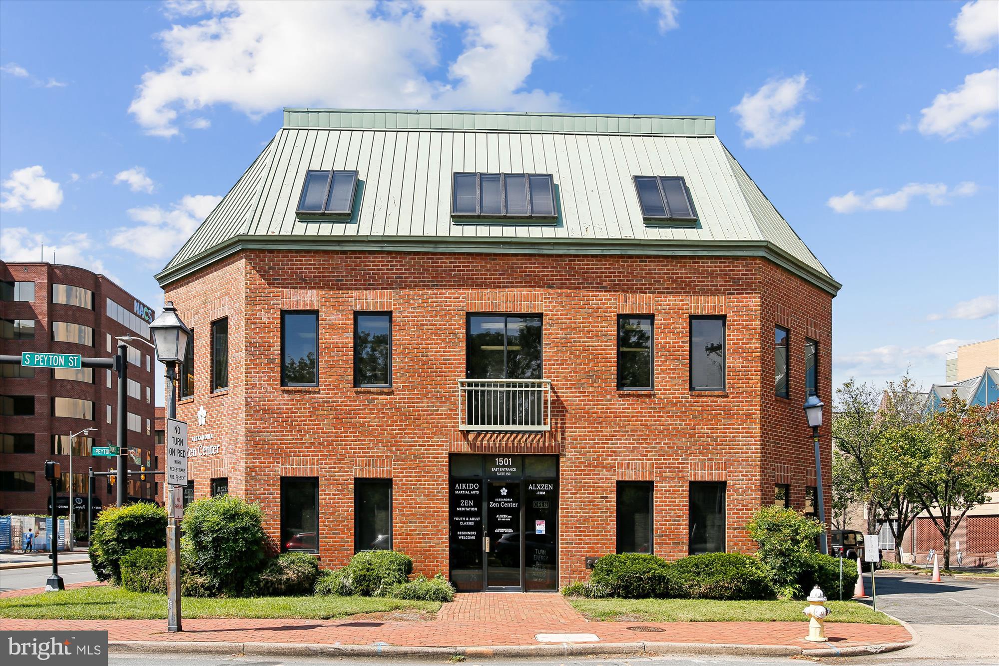OLD TOWN ALEXANDRIA - Commercial Lease