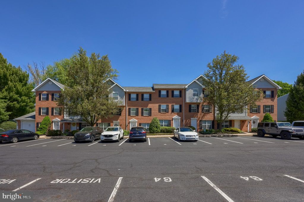 Photo of 1 Ramsgate Lane, LANCASTER, PA 17603 (MLS # PALA2068144)