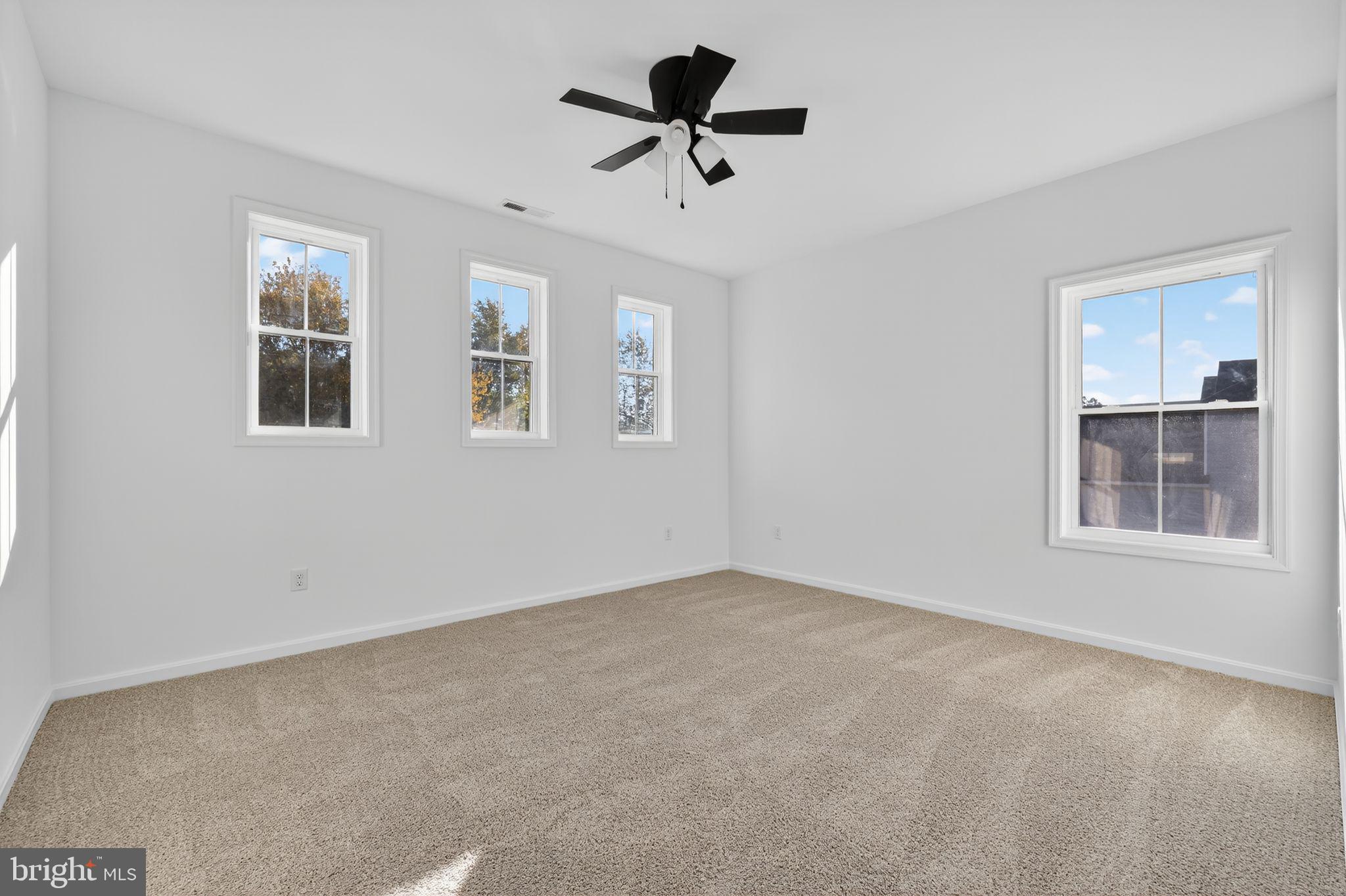 QUINN'S LANDING - Residential