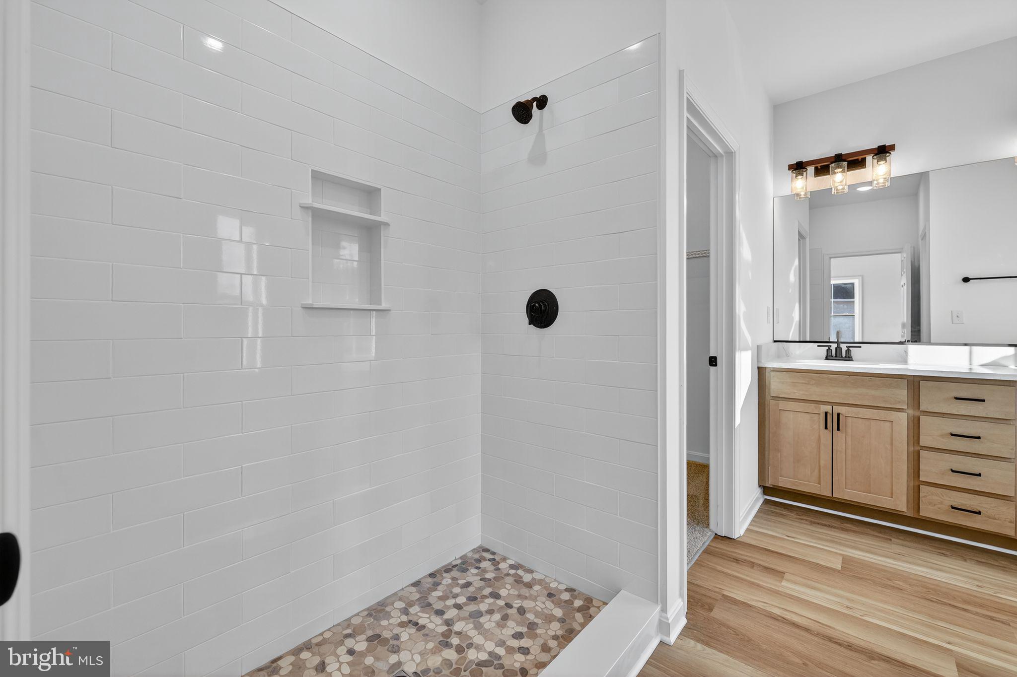 QUINN'S LANDING - Residential