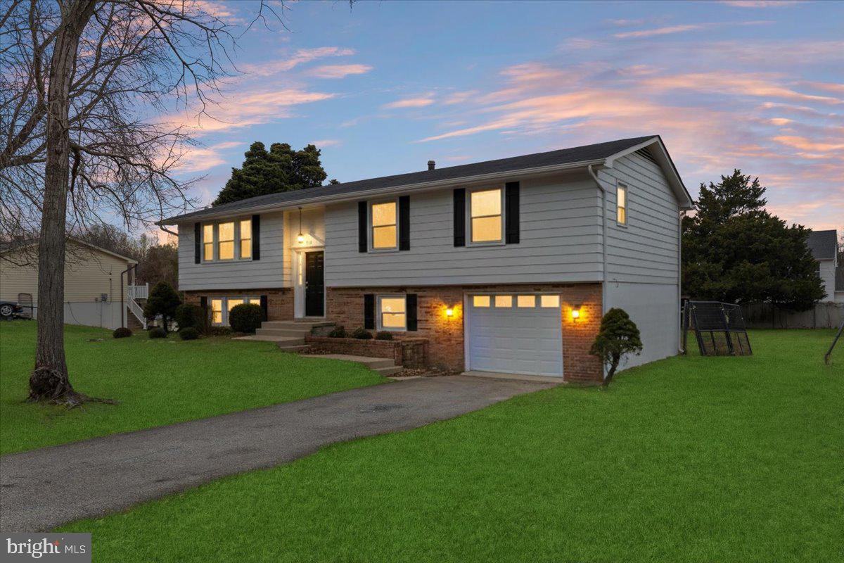 CLIFFTON ON THE POTOMAC - Residential