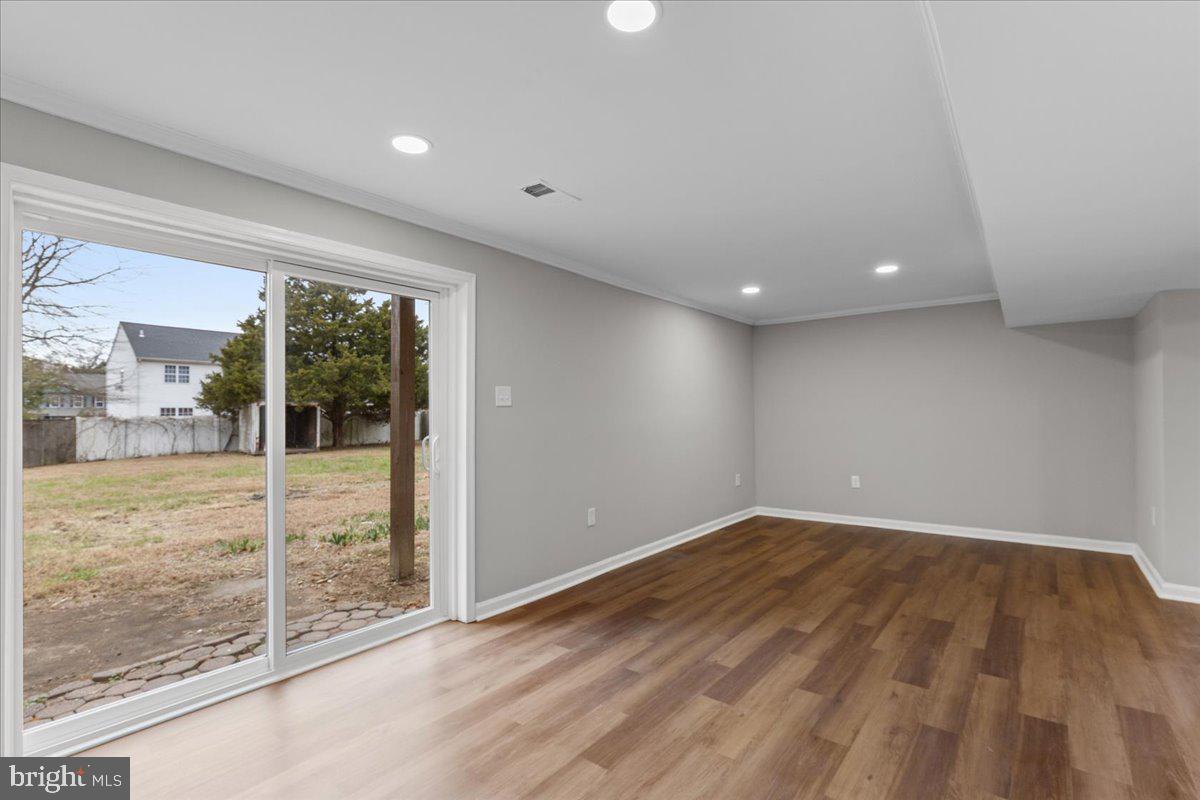 CLIFFTON ON THE POTOMAC - Residential