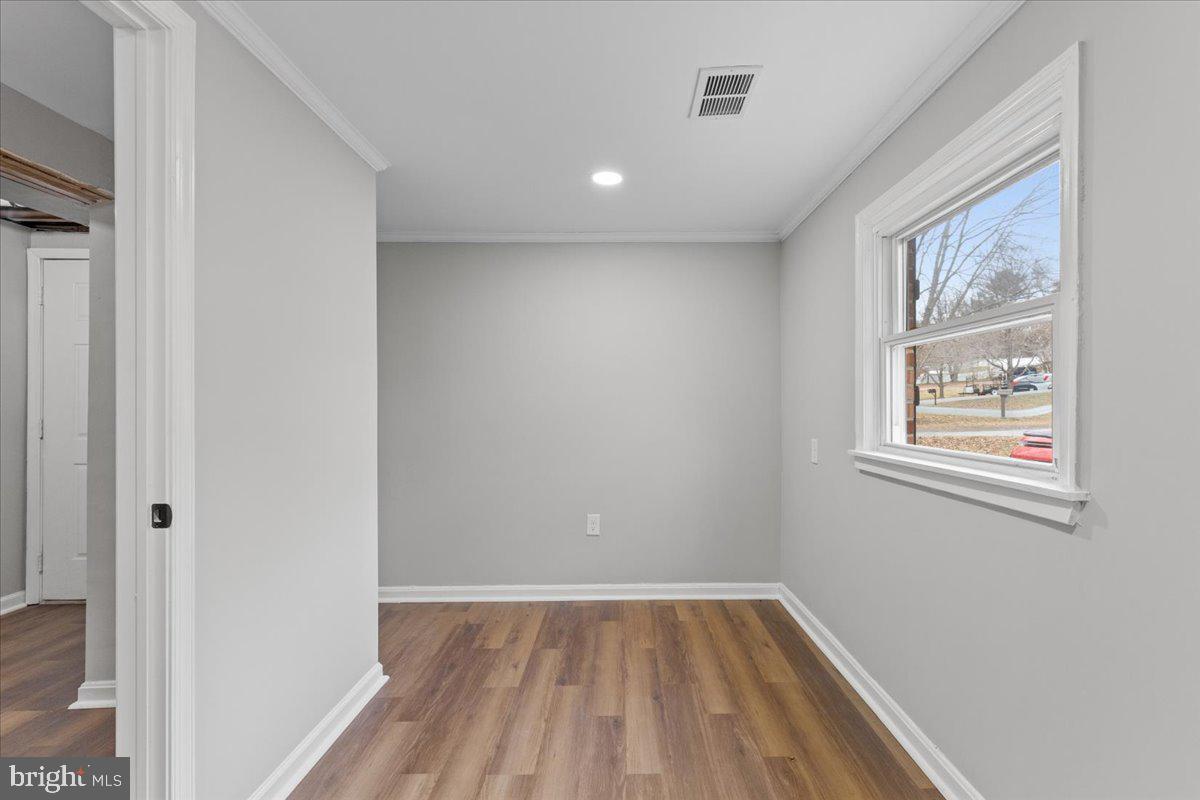 CLIFFTON ON THE POTOMAC - Residential