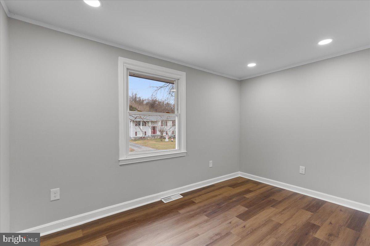 CLIFFTON ON THE POTOMAC - Residential