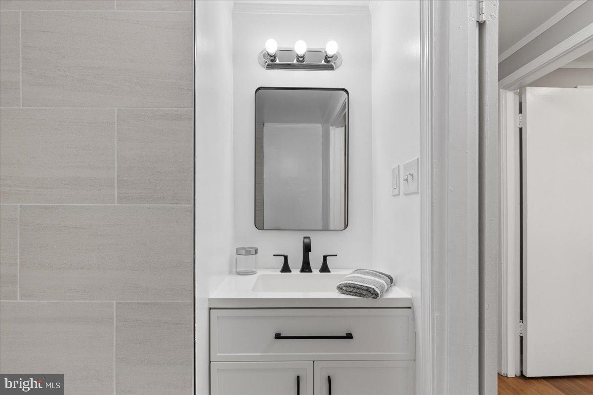 CLIFFTON ON THE POTOMAC - Residential