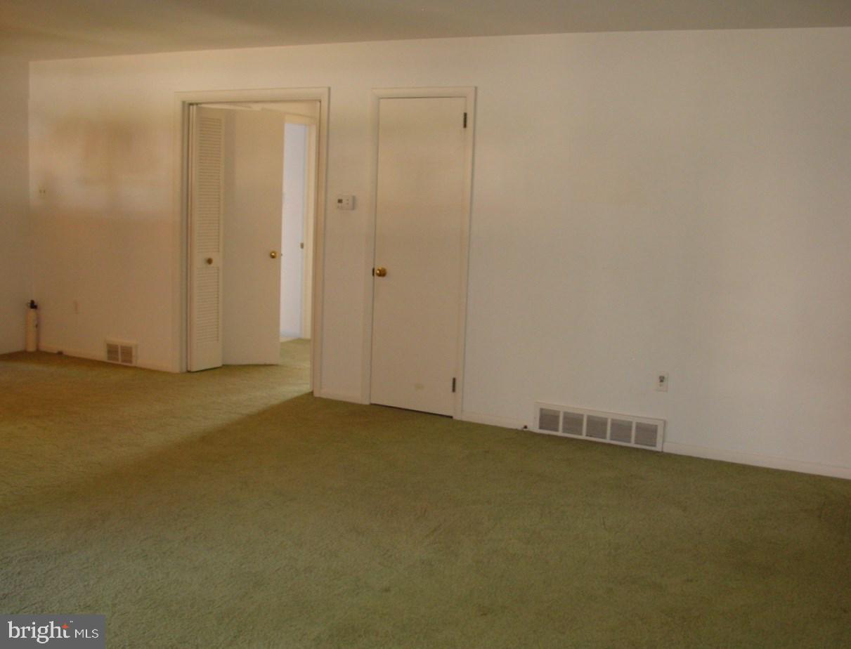EAST YORK - Residential