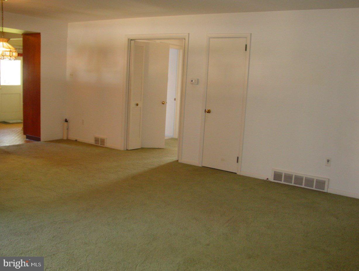 EAST YORK - Residential
