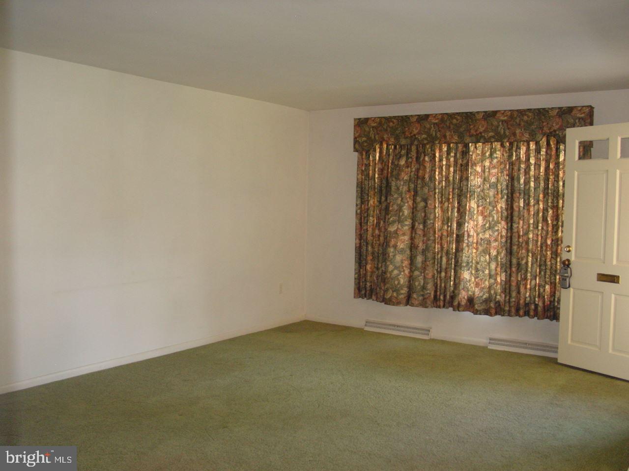 EAST YORK - Residential
