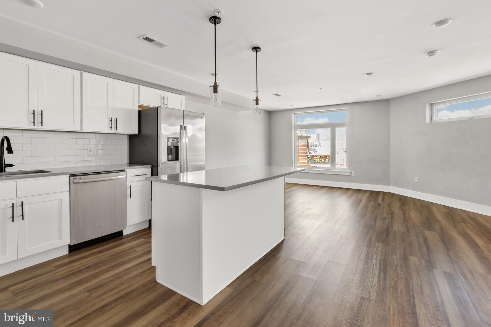3965 LANCASTER AVENUE 302