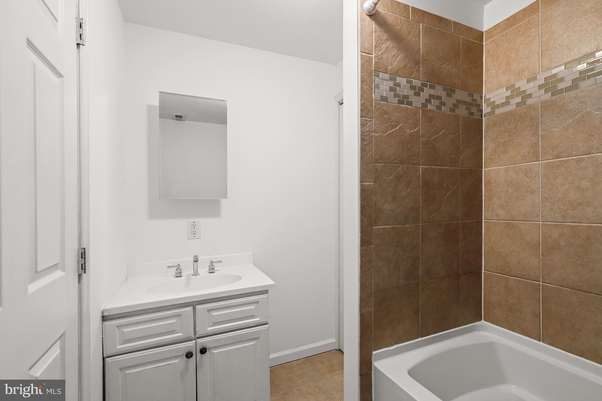 RIVERSIDE - Residential