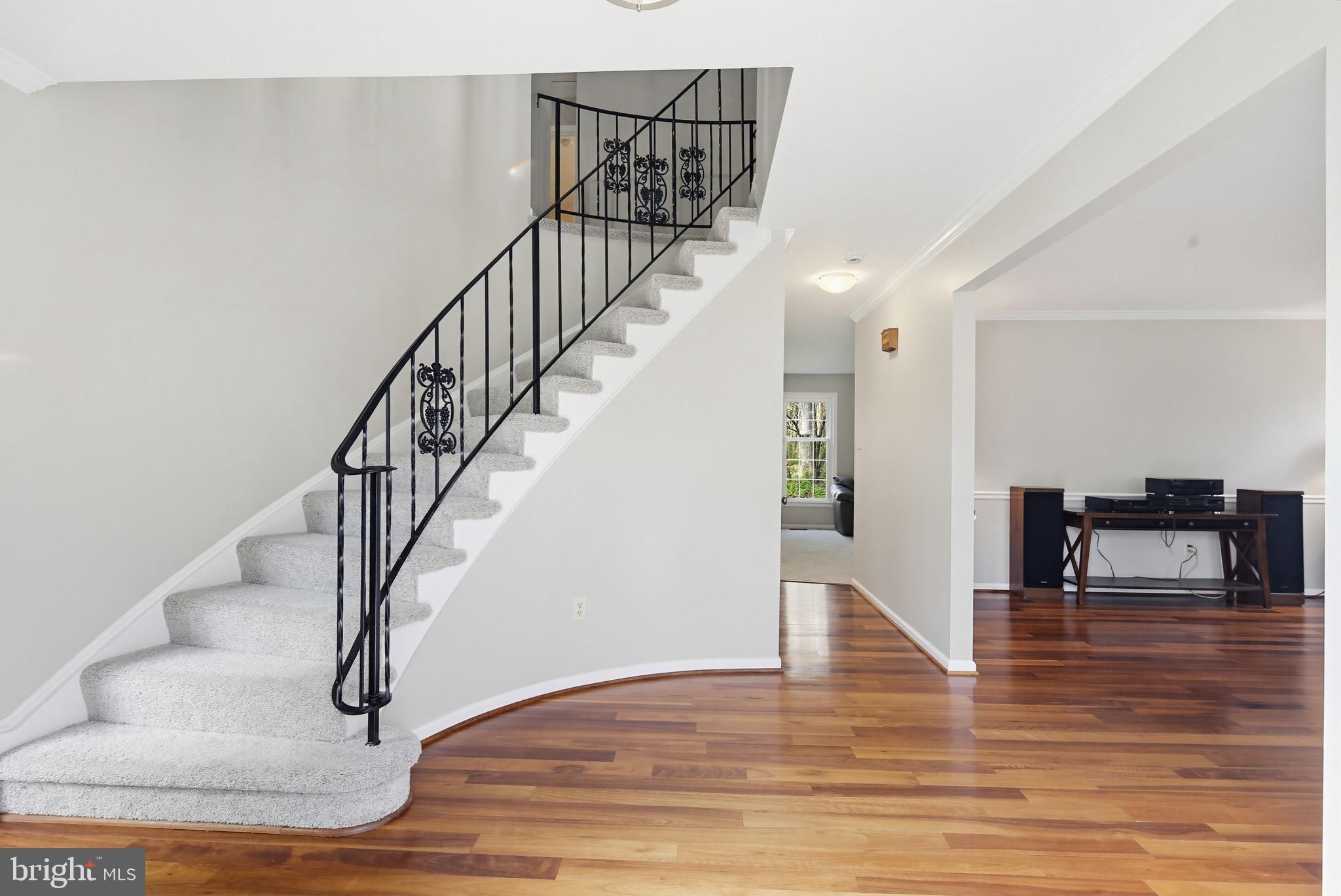 WARFIELDS RANGE - Residential